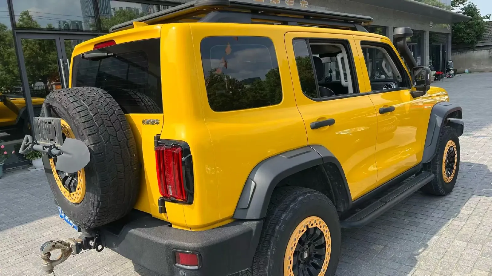 2022 Tank 300 2.0T 227HP L4 8AT,autocango,china used car exporter,china ev exporter,chinese used car exporter,chinese used ev exporter