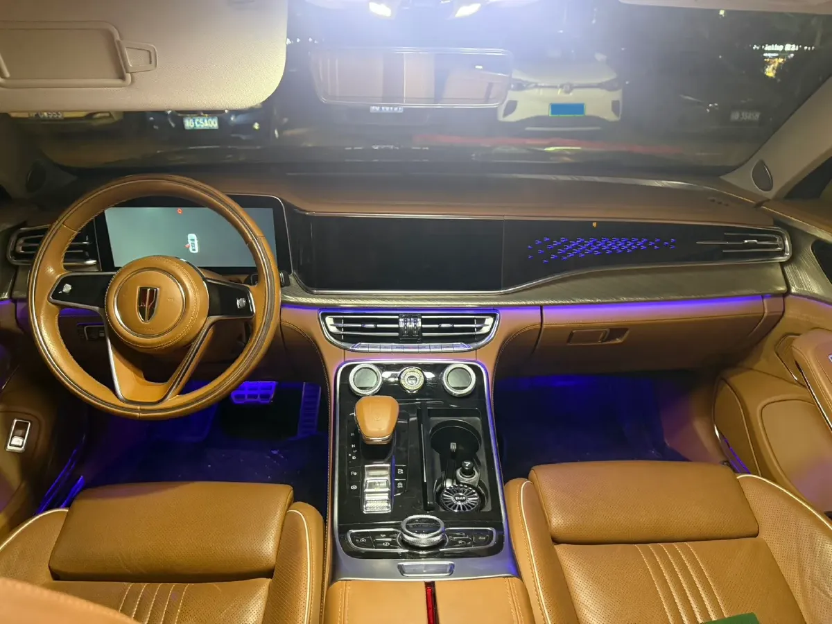 2020 HongQi H9 2.0T 252HP L4 7DCT,autocango,china used car exporter,china ev exporter,chinese used car exporter,chinese used ev exporter