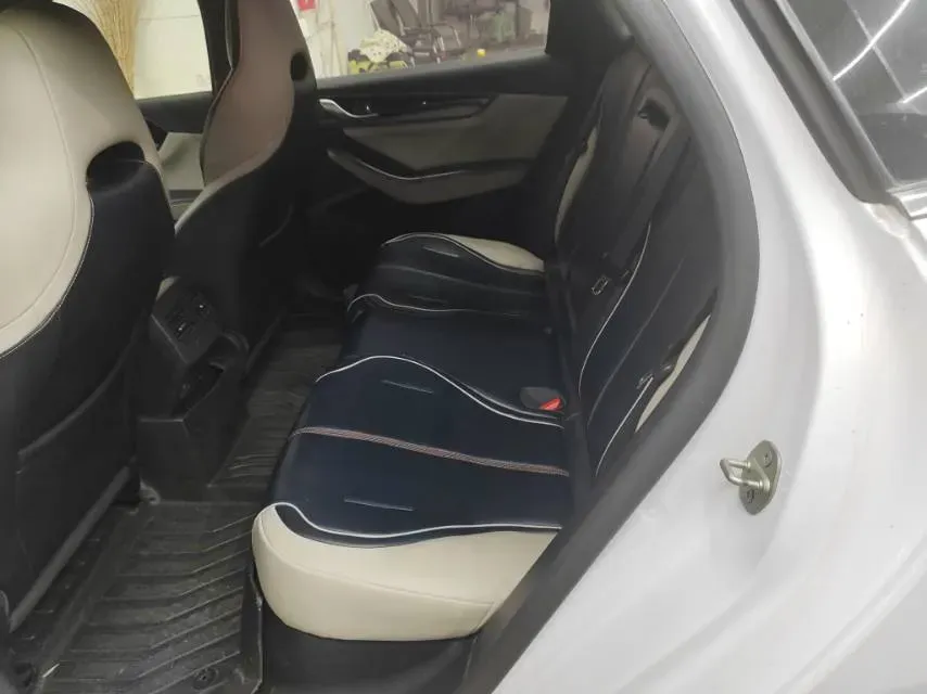 2021 Haval F7 1.5T 169HP L4 7DCT,autocango,china used car exporter,china ev exporter,chinese used car exporter,chinese used ev exporter