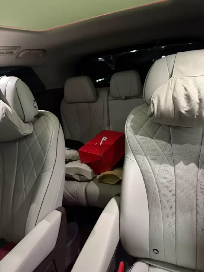 2022 Mercedes-Benz GLC Class 2.0T 197HP L4 9AT,autocango,china used car exporter,china ev exporter,chinese used car exporter,chinese used ev exporter