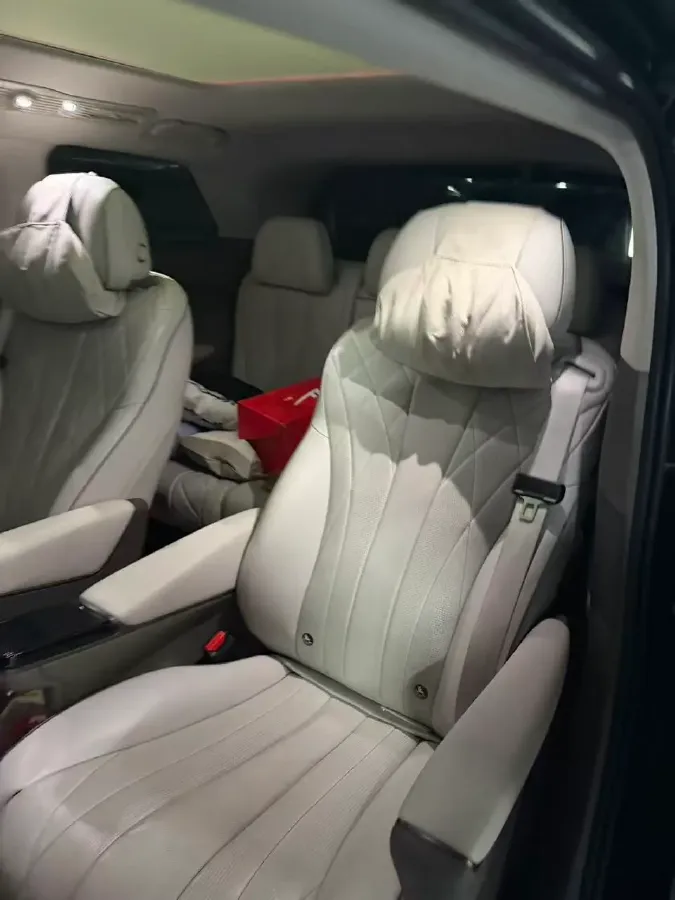 2022 Mercedes-Benz GLC Class 2.0T 197HP L4 9AT,autocango,china used car exporter,china ev exporter,chinese used car exporter,chinese used ev exporter