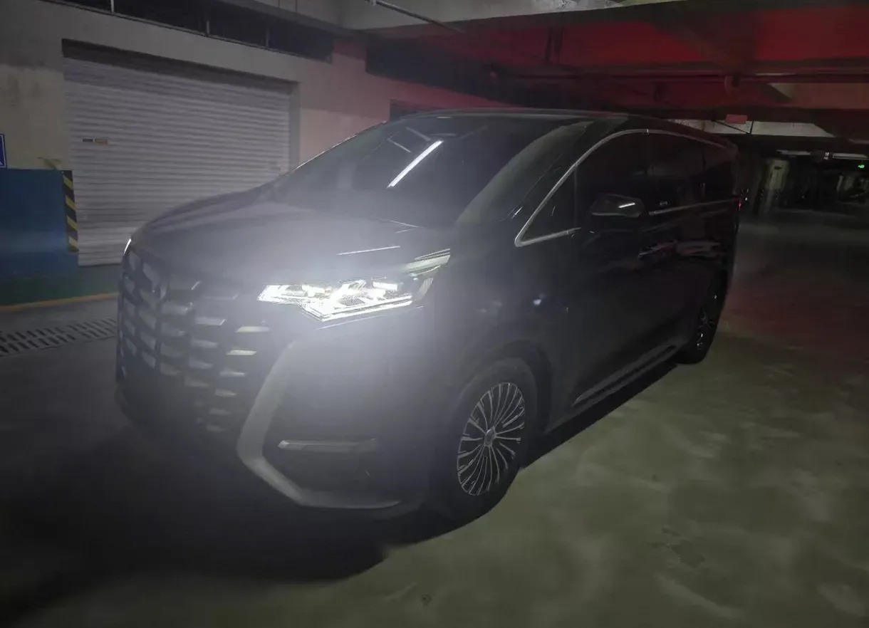 2022 Mercedes-Benz GLC Class 2.0T 197HP L4 9AT,autocango,china used car exporter,china ev exporter,chinese used car exporter,chinese used ev exporter