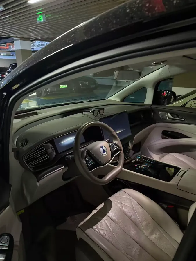 2022 Mercedes-Benz GLC Class 2.0T 197HP L4 9AT,autocango,china used car exporter,china ev exporter,chinese used car exporter,chinese used ev exporter