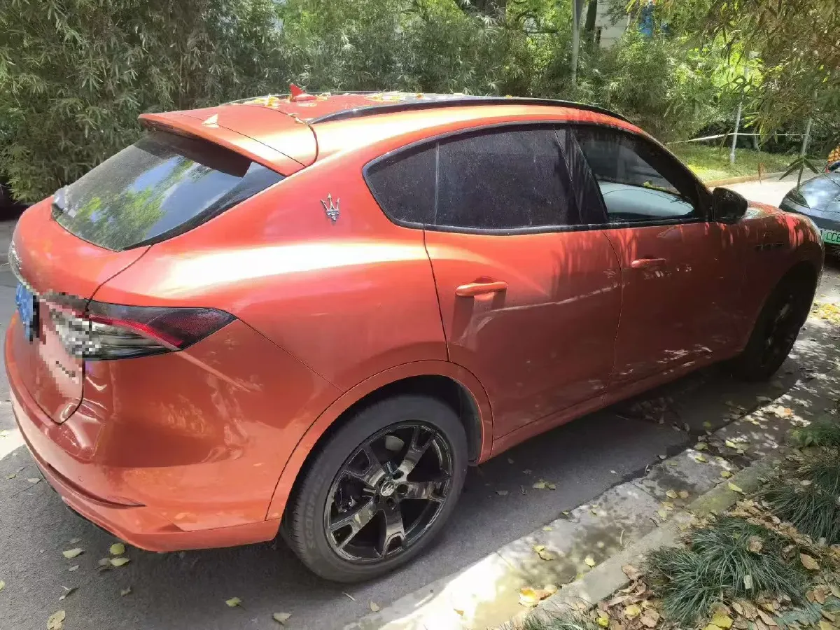 2022 Maserati Levante 2.0T 330HP L4 8AT,autocango,china used car exporter,china ev exporter,chinese used car exporter,chinese used ev exporter