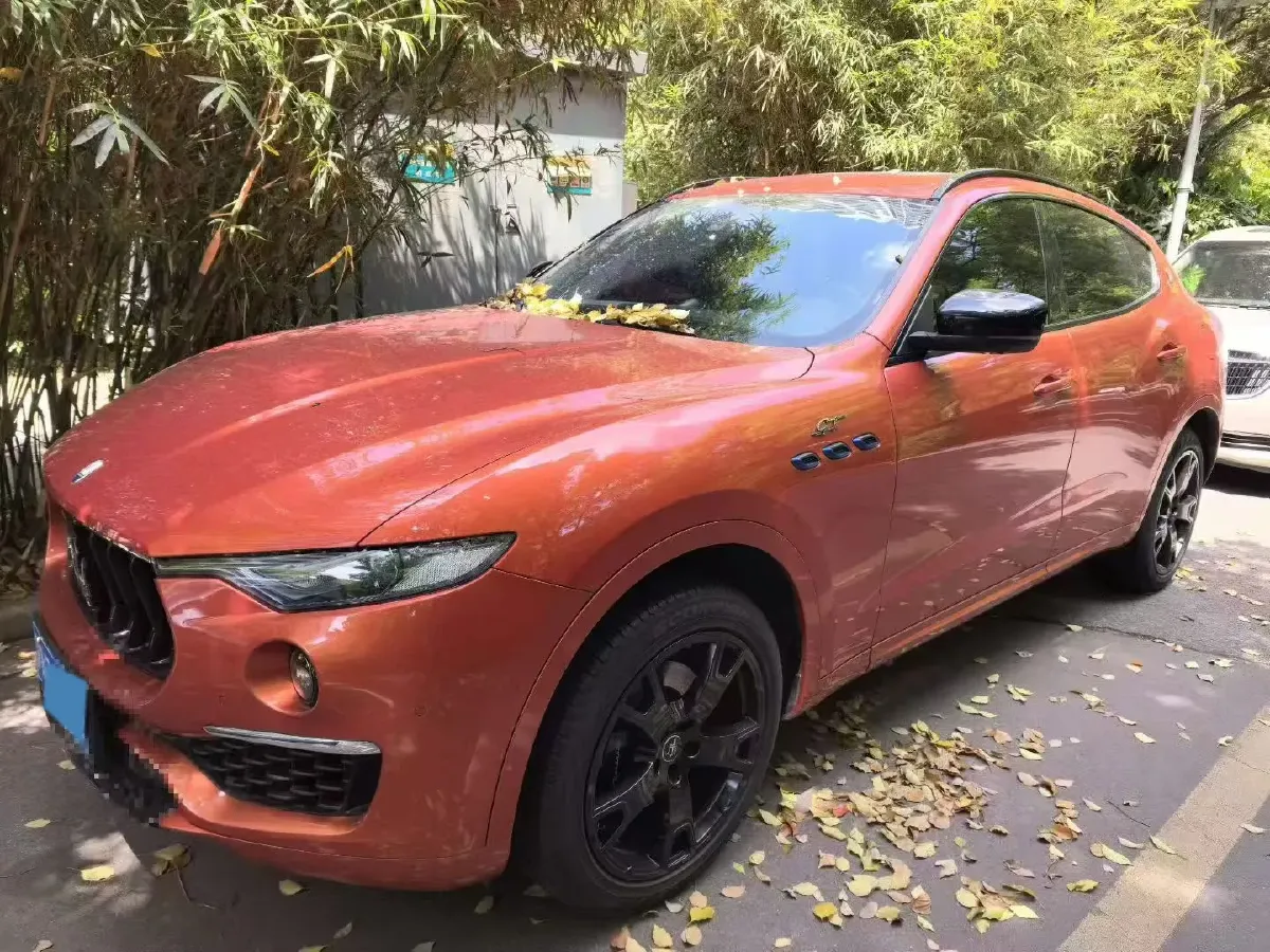 2022 Maserati Levante 2.0T 330HP L4 8AT,autocango,china used car exporter,china ev exporter,chinese used car exporter,chinese used ev exporter