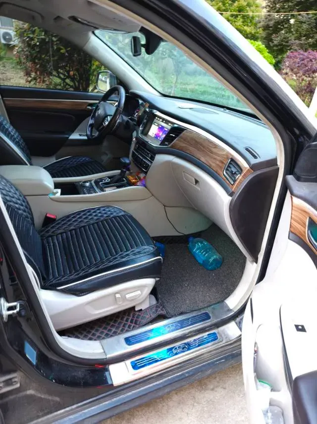 2017 GAC Trumpchi GS8 2.0T 201HP L4 6AT,autocango,china used car exporter,china ev exporter,chinese used car exporter,chinese used ev exporter