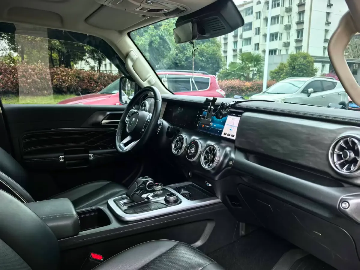 2021 Tank 300 2.0T 227HP L4 8AT,autocango,china used car exporter,china ev exporter,chinese used car exporter,chinese used ev exporter