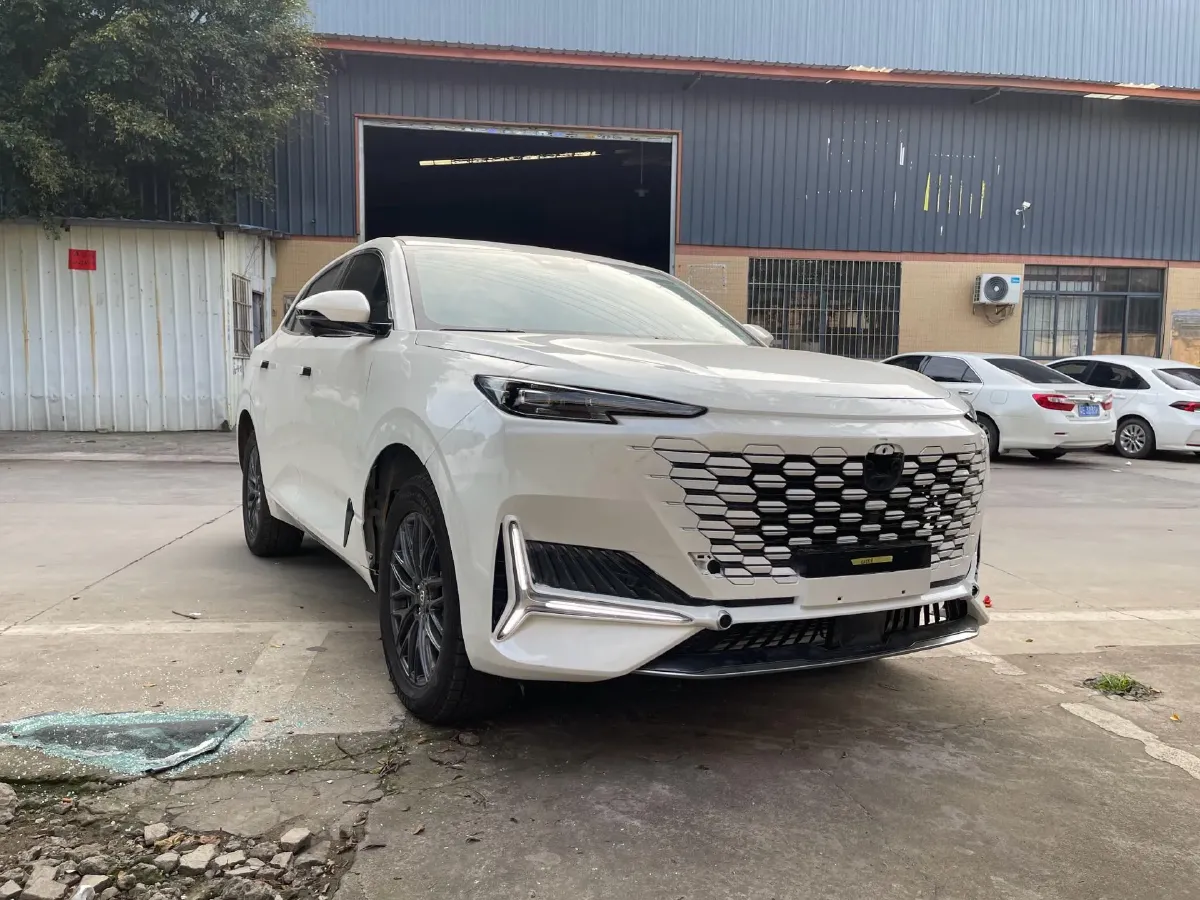 2023 ChangAn UNI-K 2.0T 233HP L4 8AT,autocango,china used car exporter,china ev exporter,chinese used car exporter,chinese used ev exporter