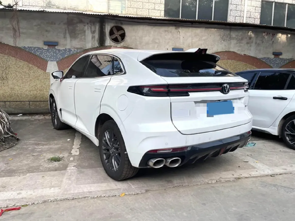 2023 ChangAn UNI-K 2.0T 233HP L4 8AT,autocango,china used car exporter,china ev exporter,chinese used car exporter,chinese used ev exporter