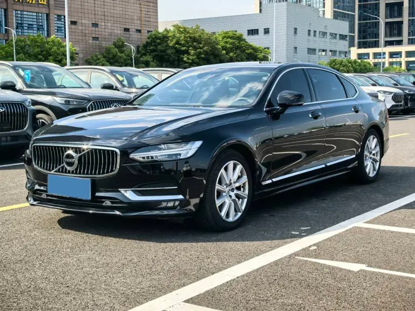2020 Volvo S90 2.0T 254HP L4 8AT,autocango,china used car exporter,china ev exporter,chinese used car exporter,chinese used ev exporter