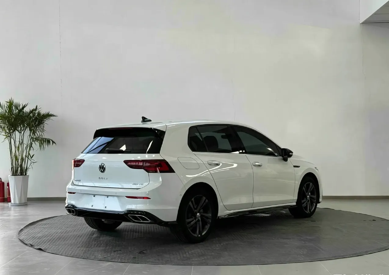 2023 Volkswagen Golf 1.4T 150HP L4 7DCT,autocango,china used car exporter,china ev exporter,chinese used car exporter,chinese used ev exporter