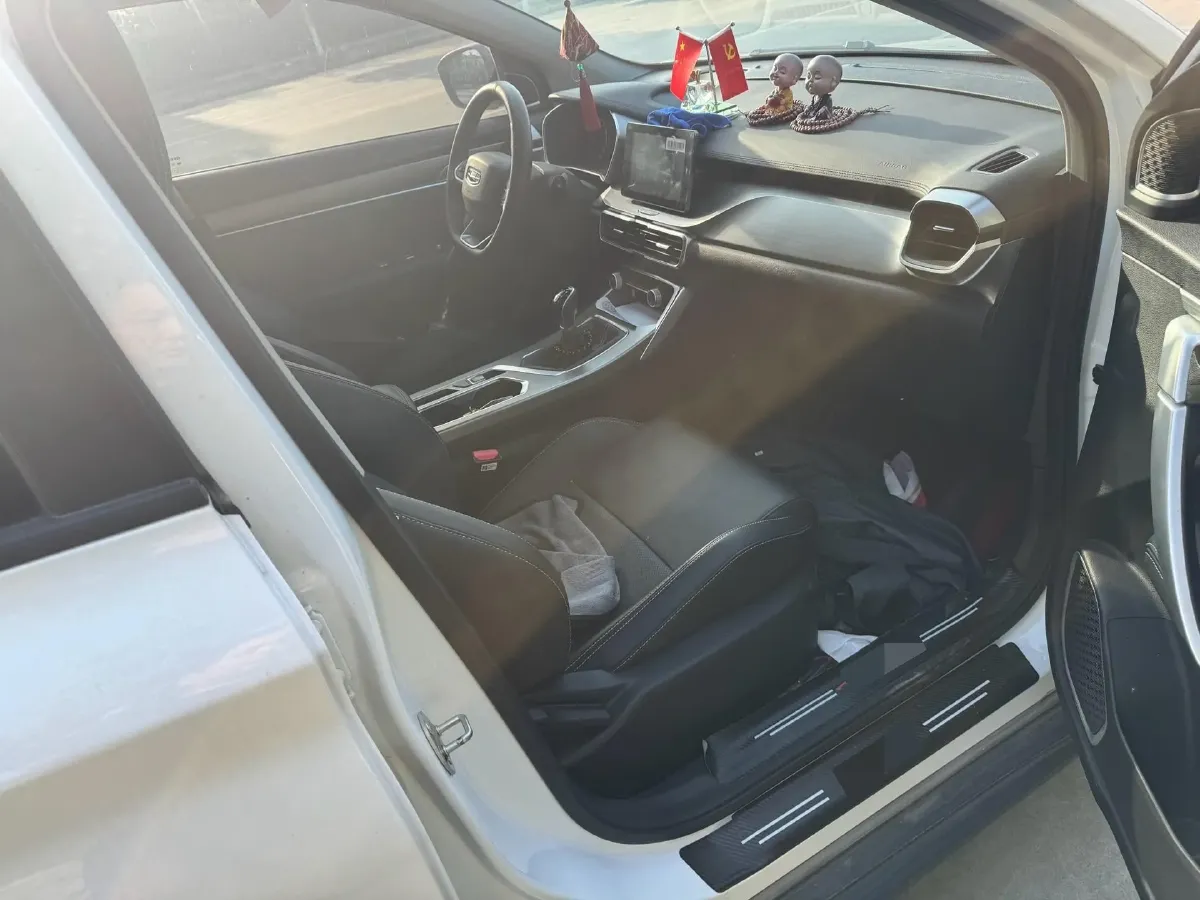 2020 Geely Coolray 1.4T 141HP L4 6MT,autocango,china used car exporter,china ev exporter,chinese used car exporter,chinese used ev exporter