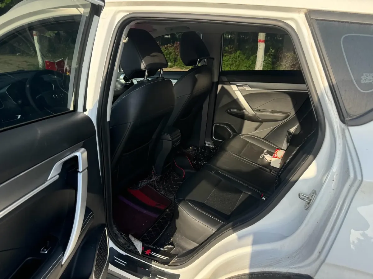 2020 Geely Coolray 1.4T 141HP L4 6MT,autocango,china used car exporter,china ev exporter,chinese used car exporter,chinese used ev exporter