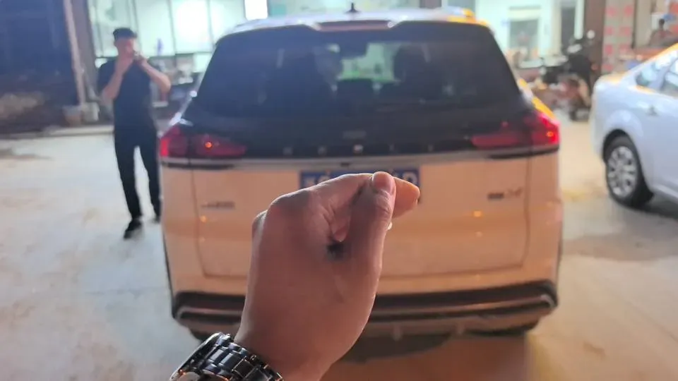 2022 Geely Azkarra 1.8T 184HP L4 7DCT,autocango,china used car exporter,china ev exporter,chinese used car exporter,chinese used ev exporter