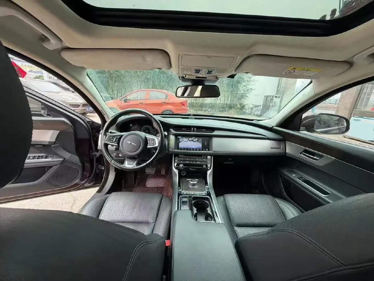 2018 Mercedes-Benz E Class 2.0T 184HP L4 9AT,autocango,china used car exporter,china ev exporter,chinese used car exporter,chinese used ev exporter