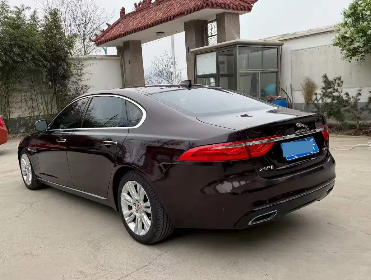 2018 Mercedes-Benz E Class 2.0T 184HP L4 9AT,autocango,china used car exporter,china ev exporter,chinese used car exporter,chinese used ev exporter