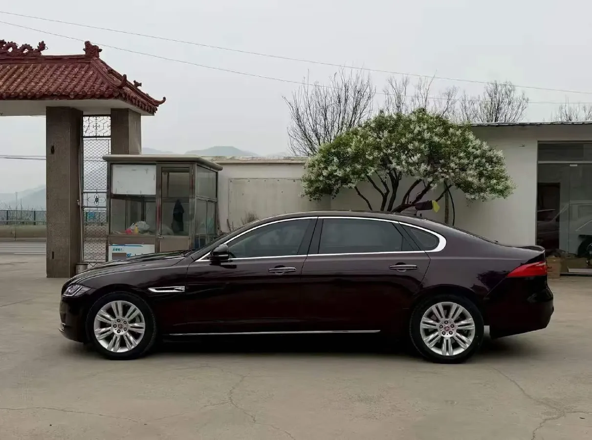 2018 Mercedes-Benz E Class 2.0T 184HP L4 9AT,autocango,china used car exporter,china ev exporter,chinese used car exporter,chinese used ev exporter