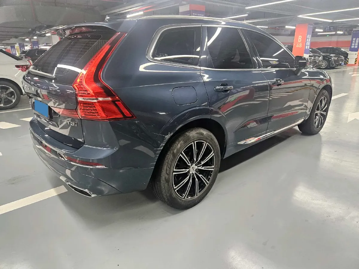 2021 Volvo XC60 2.0T 250HP L4 8AT,autocango,china used car exporter,china ev exporter,chinese used car exporter,chinese used ev exporter