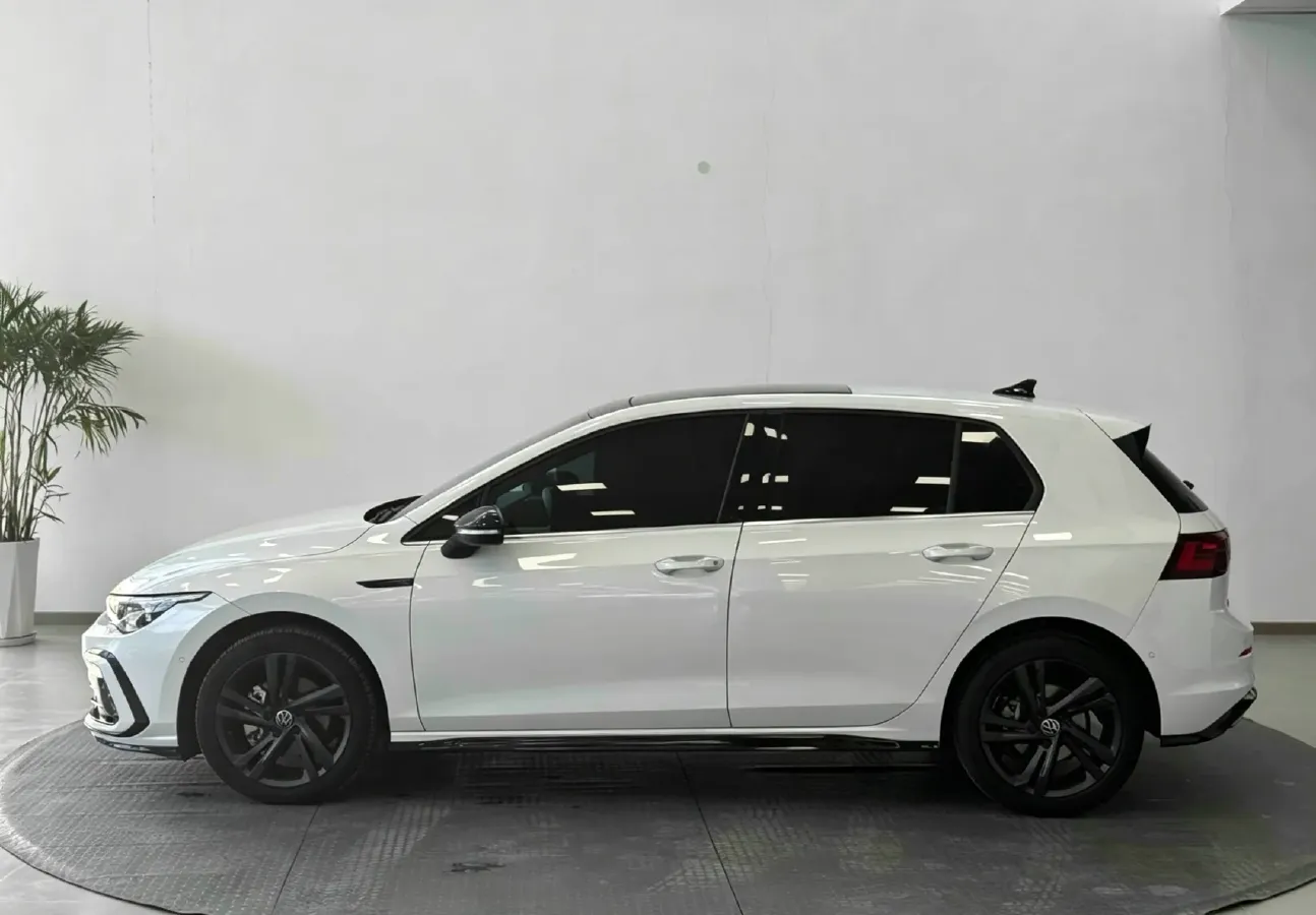 2023 Volkswagen Golf 1.4T 150HP L4 7DCT,autocango,china used car exporter,china ev exporter,chinese used car exporter,chinese used ev exporter