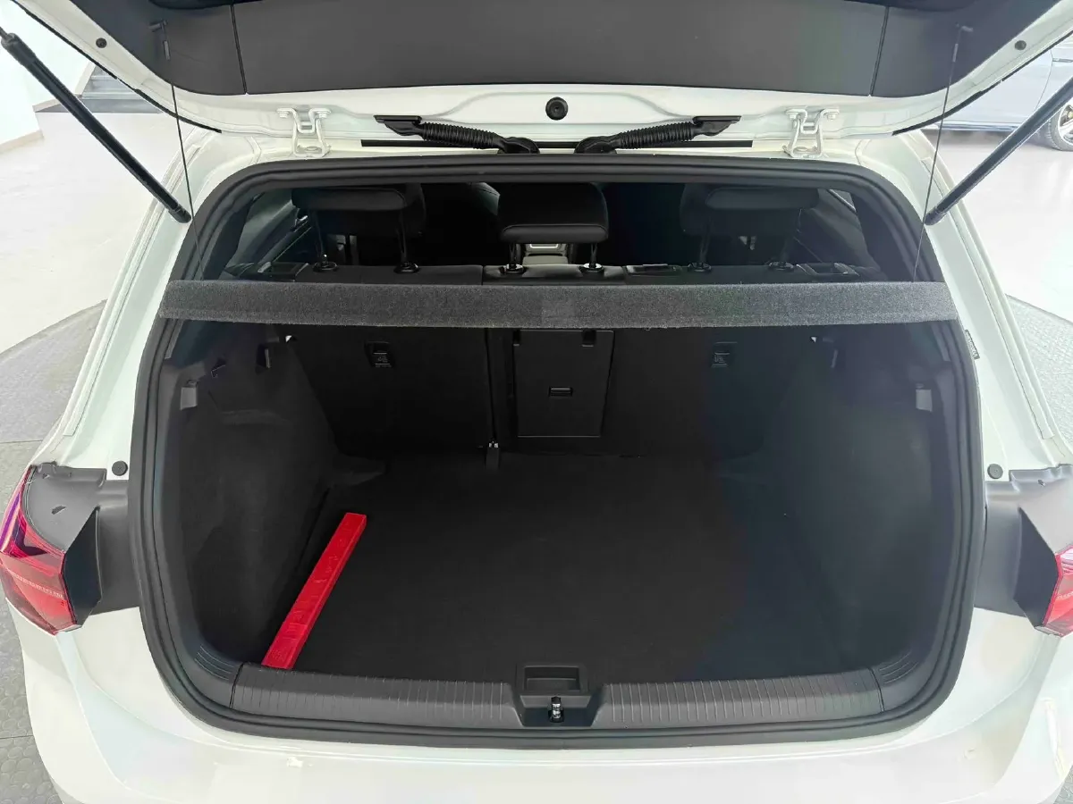 2023 Volkswagen Golf 1.4T 150HP L4 7DCT,autocango,china used car exporter,china ev exporter,chinese used car exporter,chinese used ev exporter