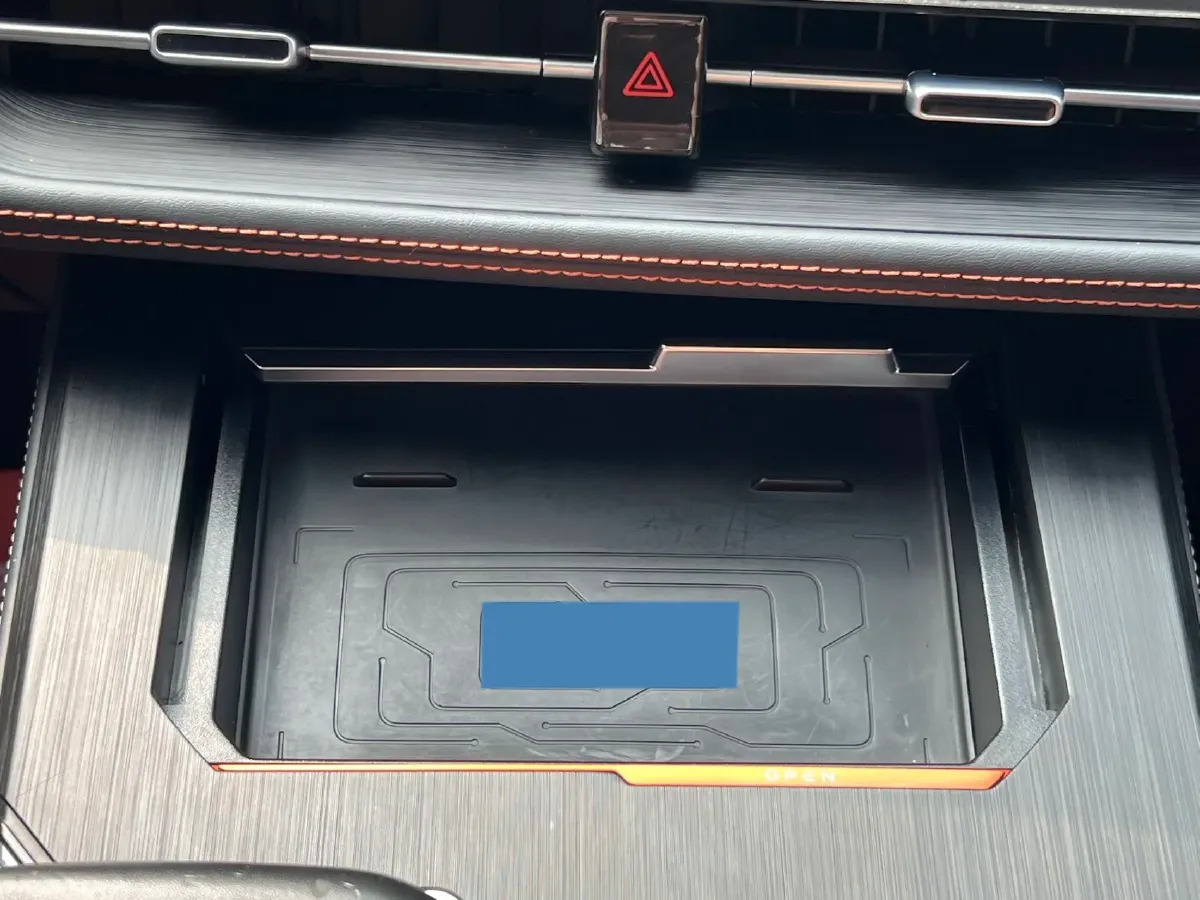 2021 ChangAn UNI-K 2.0T 233HP L4 8AT,autocango,china used car exporter,china ev exporter,chinese used car exporter,chinese used ev exporter