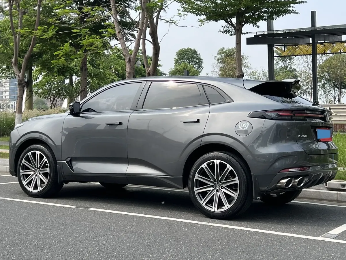 2021 ChangAn UNI-K 2.0T 233HP L4 8AT,autocango,china used car exporter,china ev exporter,chinese used car exporter,chinese used ev exporter