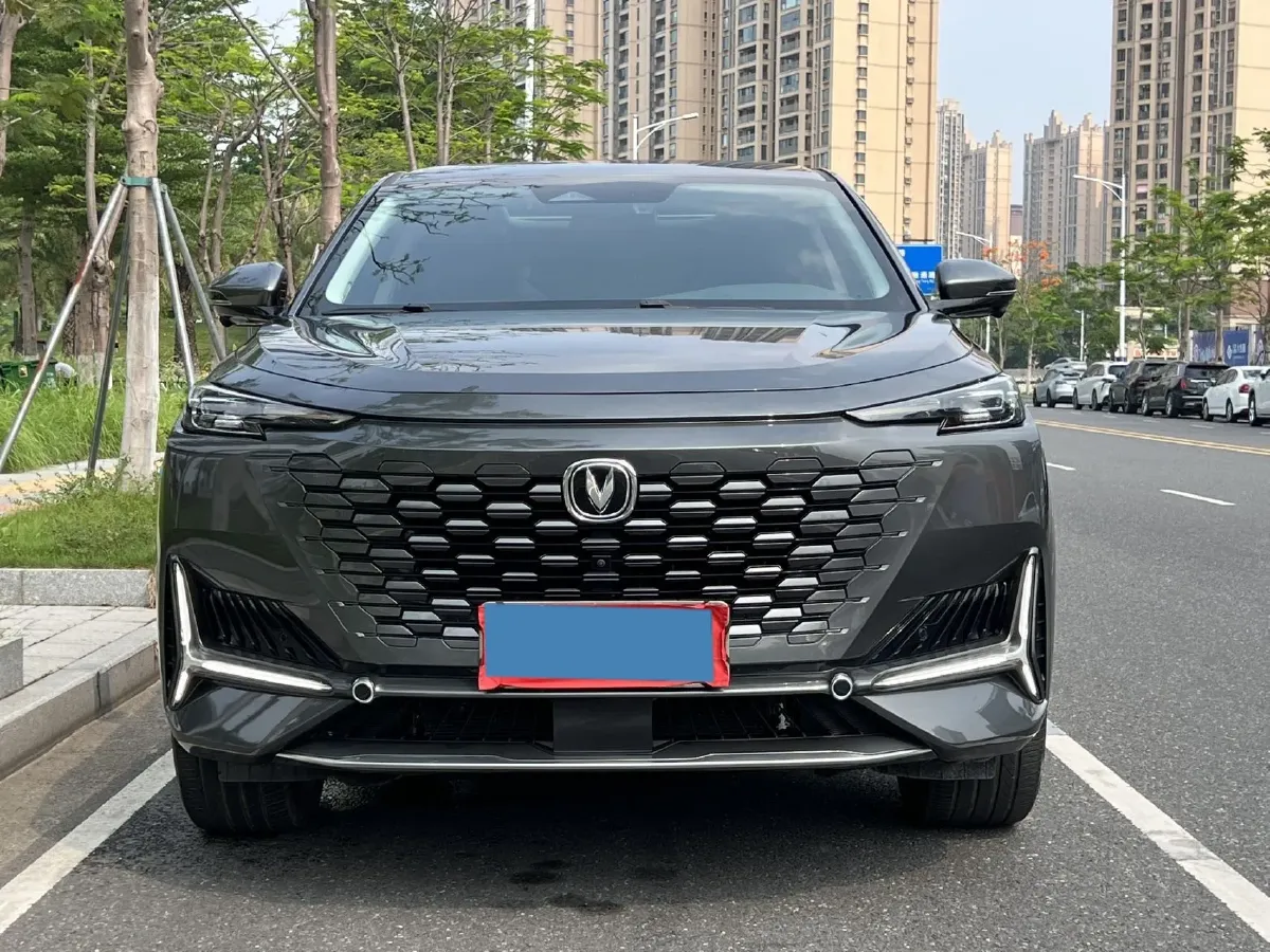 2021 ChangAn UNI-K 2.0T 233HP L4 8AT,autocango,china used car exporter,china ev exporter,chinese used car exporter,chinese used ev exporter