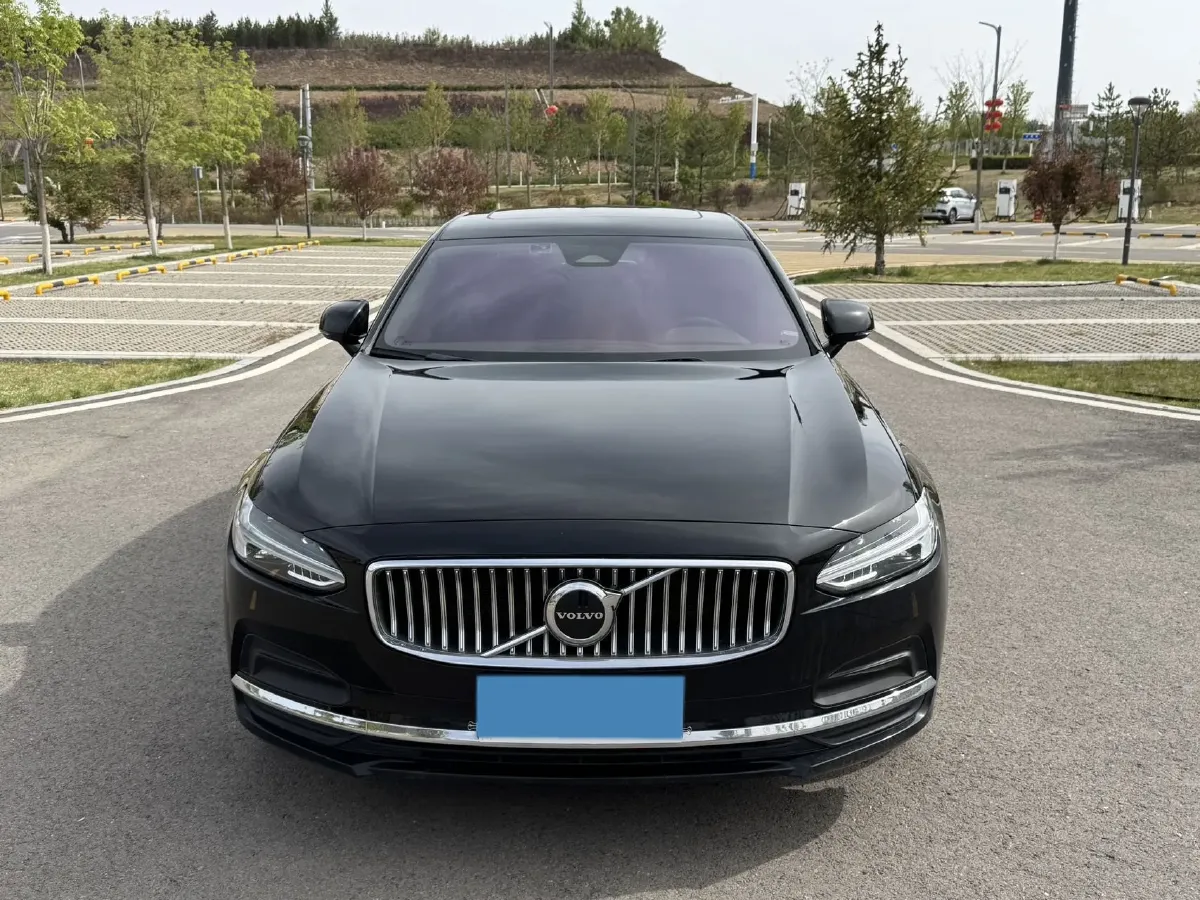 2023 Volvo S90 2.0T 250HP L4 8AT,autocango,china used car exporter,china ev exporter,chinese used car exporter,chinese used ev exporter