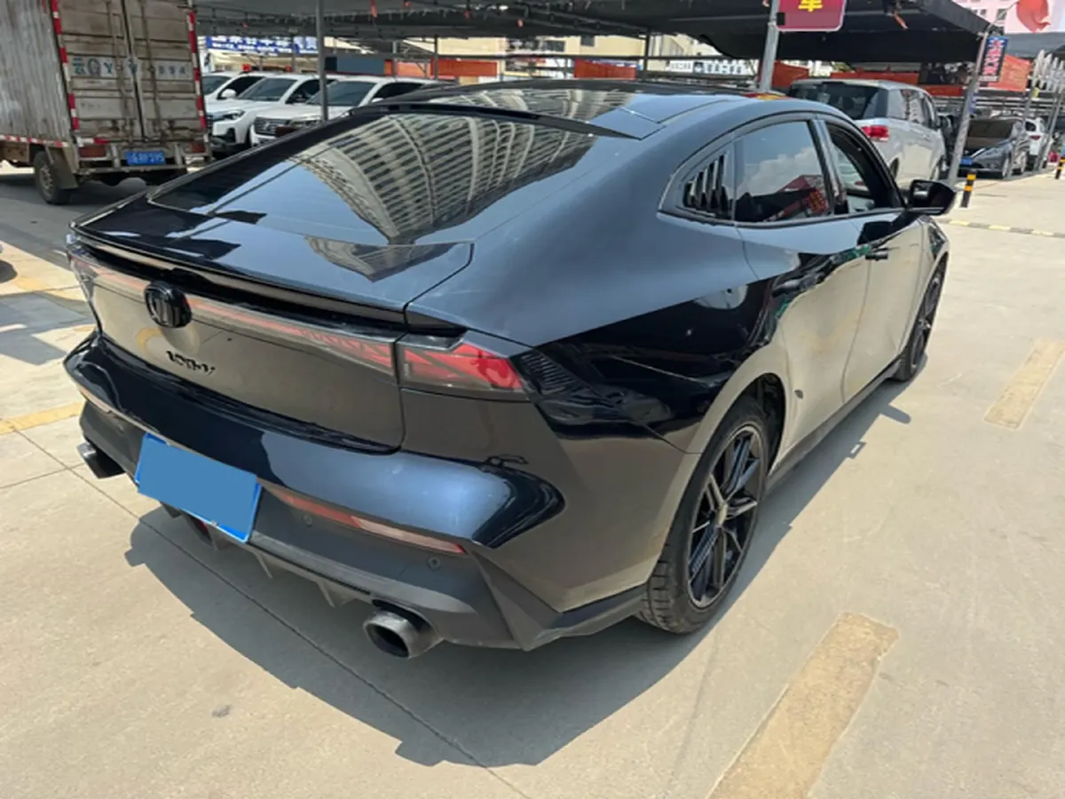 2022 ChangAn UNI-V 1.5T 188HP L4 7DCT,autocango,china used car exporter,china ev exporter,chinese used car exporter,chinese used ev exporter