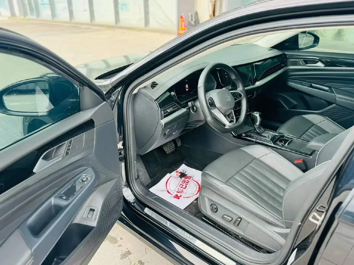 2023 Volkswagen Passat 2.0T 186HP L4 7DCT,autocango,china used car exporter,china ev exporter,chinese used car exporter,chinese used ev exporter