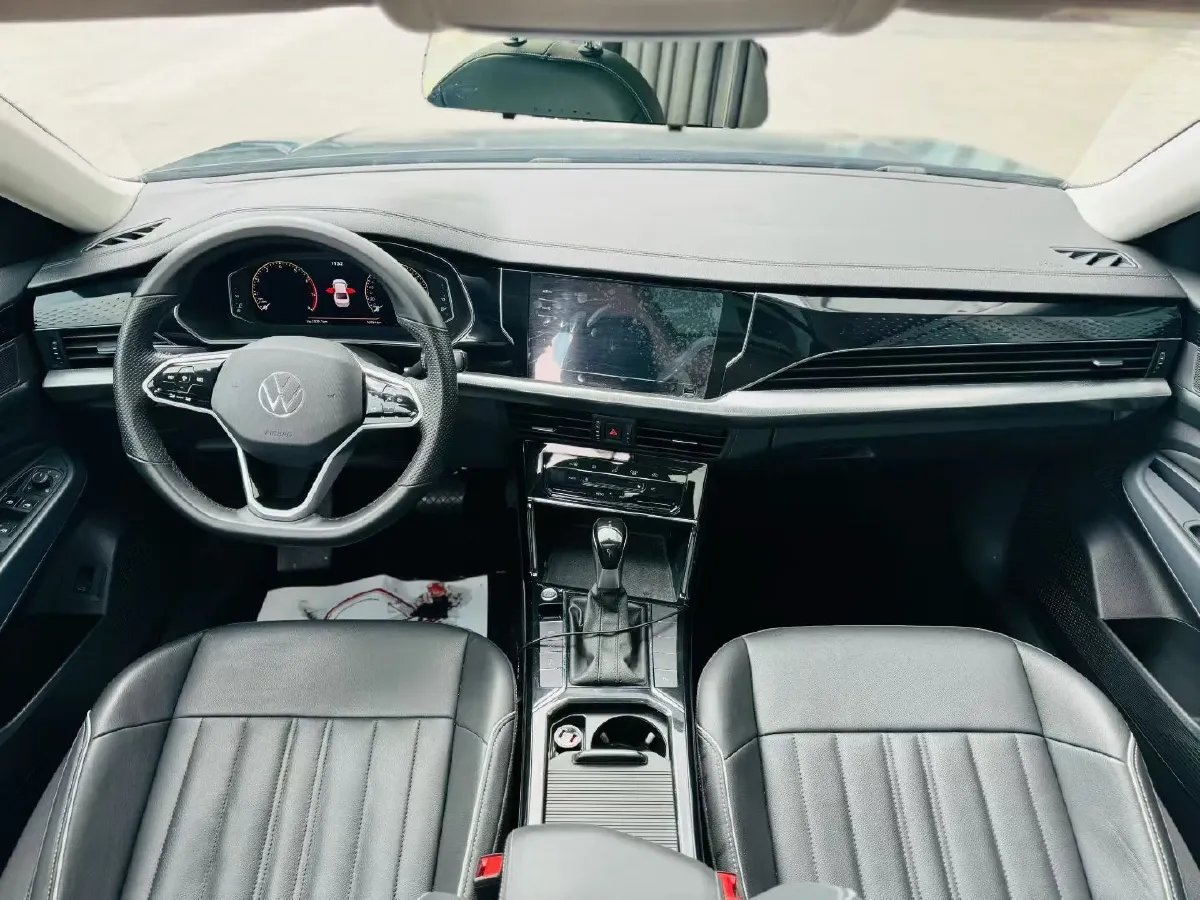 2023 Volkswagen Passat 2.0T 186HP L4 7DCT,autocango,china used car exporter,china ev exporter,chinese used car exporter,chinese used ev exporter