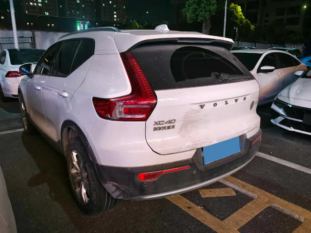2020 Volvo XC40 1.5T 163HP L3 8AT,autocango,china used car exporter,china ev exporter,chinese used car exporter,chinese used ev exporter