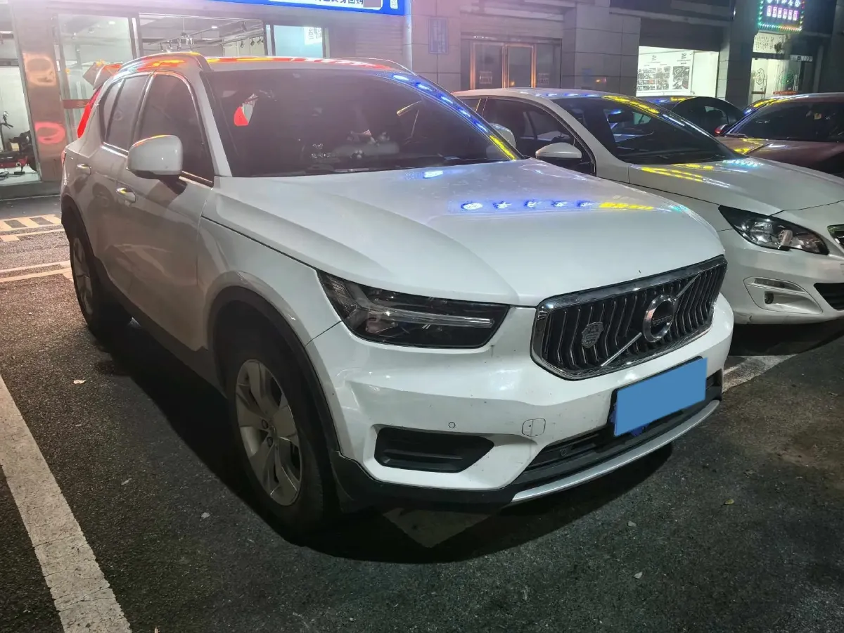 2020 Volvo XC40 1.5T 163HP L3 8AT,autocango,china used car exporter,china ev exporter,chinese used car exporter,chinese used ev exporter