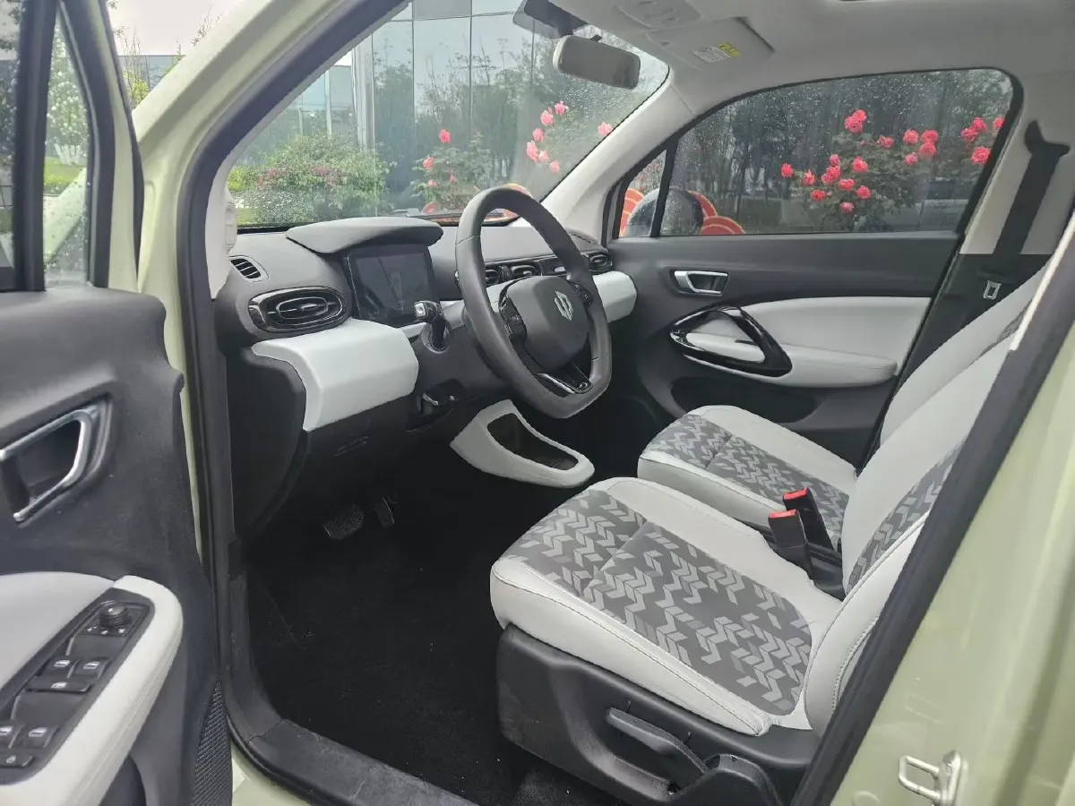 2022 Soueast A5 1.5L 120HP L4 CVT,autocango,china used car exporter,china ev exporter,chinese used car exporter,chinese used ev exporter