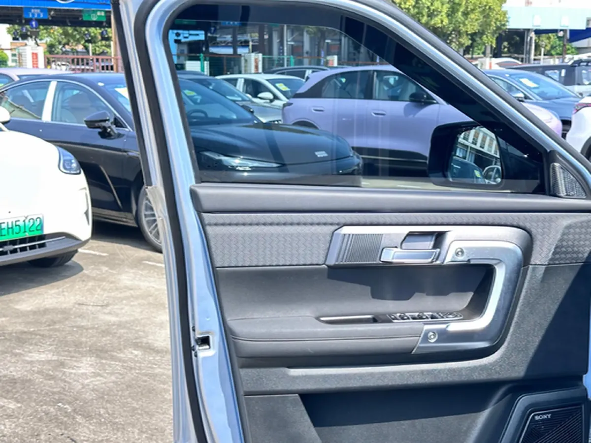 2023 Chery Exploration 06 1.6T 197HP L4 7DCT,autocango,china used car exporter,china ev exporter,chinese used car exporter,chinese used ev exporter