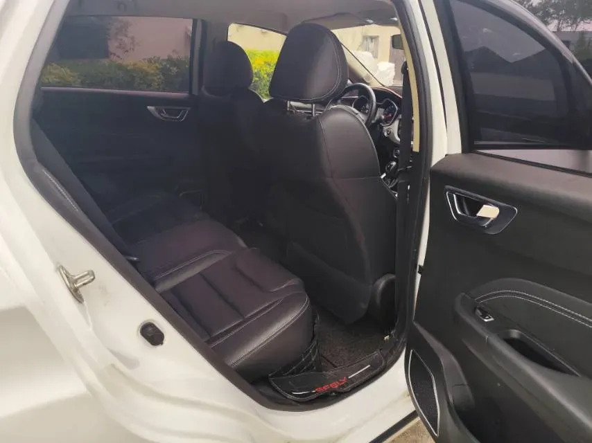 2017 Geely Vision X3 1.5L 102HP L4 4AT,autocango,china used car exporter,china ev exporter,chinese used car exporter,chinese used ev exporter