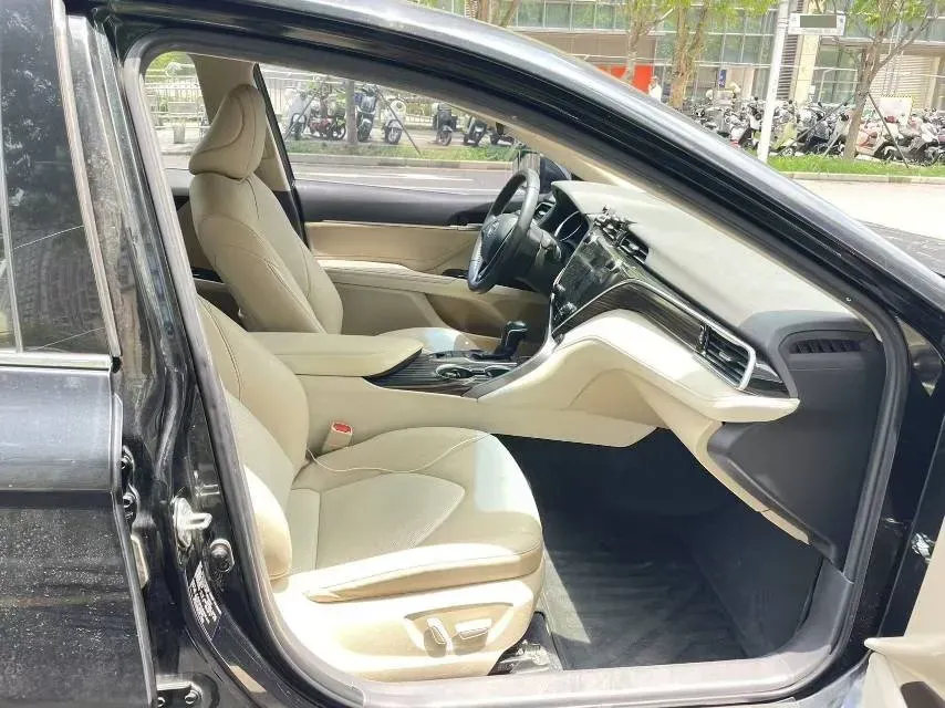 2019 Toyota Camry 2.0L 178HP L4 CVT,autocango,china used car exporter,china ev exporter,chinese used car exporter,chinese used ev exporter