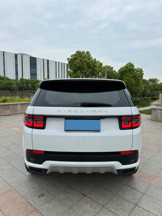 2024 Land Rover Discovery Sport 2.0T 249HP L4 9AT,autocango,china used car exporter,china ev exporter,chinese used car exporter,chinese used ev exporter