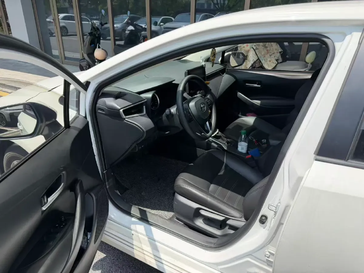 2021 Toyota Corolla 1.2T 116HP L4 CVT,autocango,china used car exporter,china ev exporter,chinese used car exporter,chinese used ev exporter