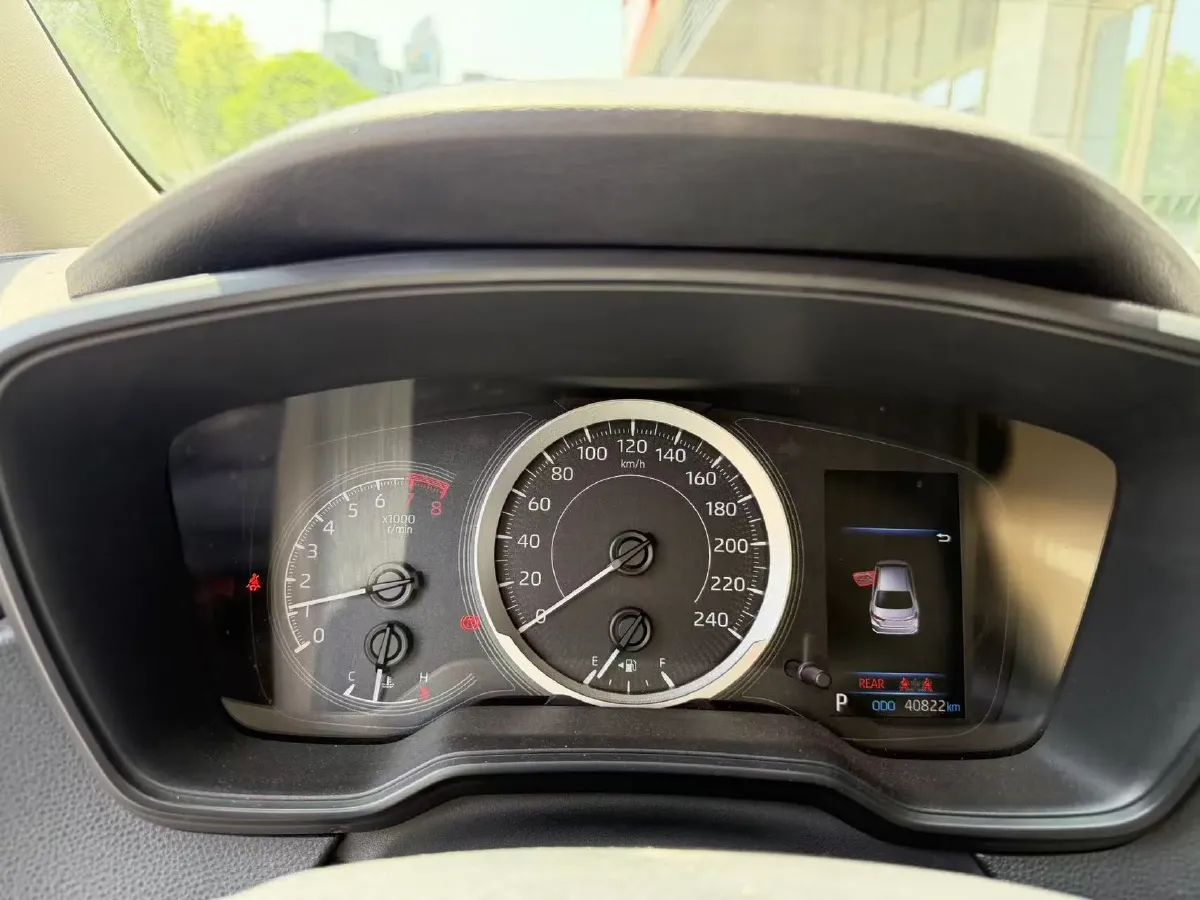 2021 Toyota Corolla 1.2T 116HP L4 CVT,autocango,china used car exporter,china ev exporter,chinese used car exporter,chinese used ev exporter