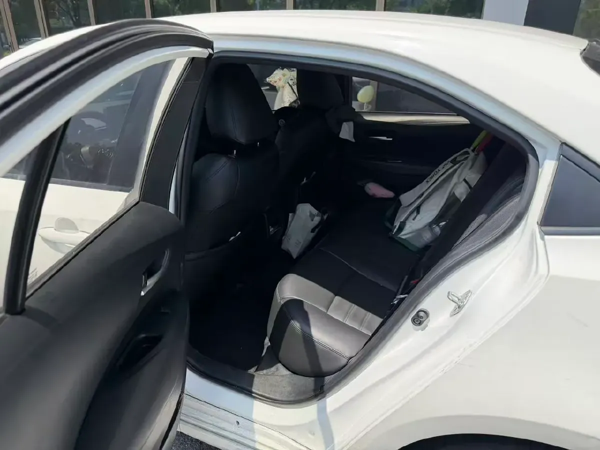 2021 Toyota Corolla 1.2T 116HP L4 CVT,autocango,china used car exporter,china ev exporter,chinese used car exporter,chinese used ev exporter