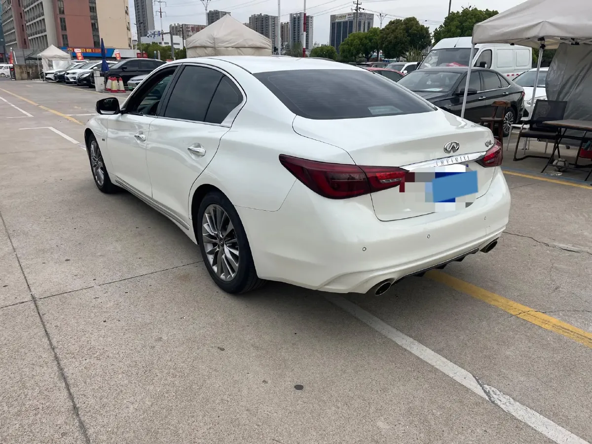 2018 Jeep Grand Commander 2.0T 265HP L4 9AT,autocango,china used car exporter,china ev exporter,chinese used car exporter,chinese used ev exporter