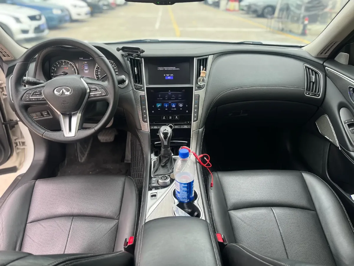 2018 Jeep Grand Commander 2.0T 265HP L4 9AT,autocango,china used car exporter,china ev exporter,chinese used car exporter,chinese used ev exporter