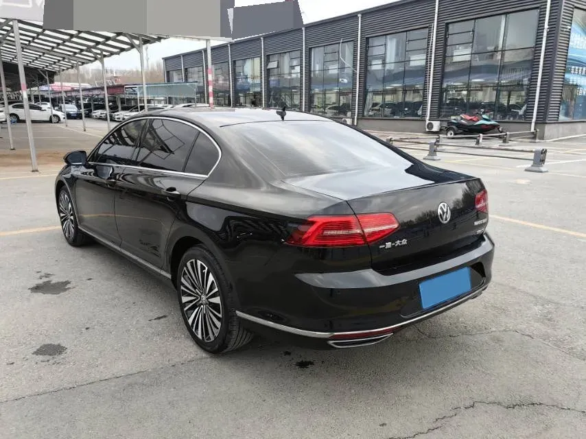 2019 Volkswagen Magotan 2.0T 186HP L4 7DCT,autocango,china used car exporter,china ev exporter,chinese used car exporter,chinese used ev exporter