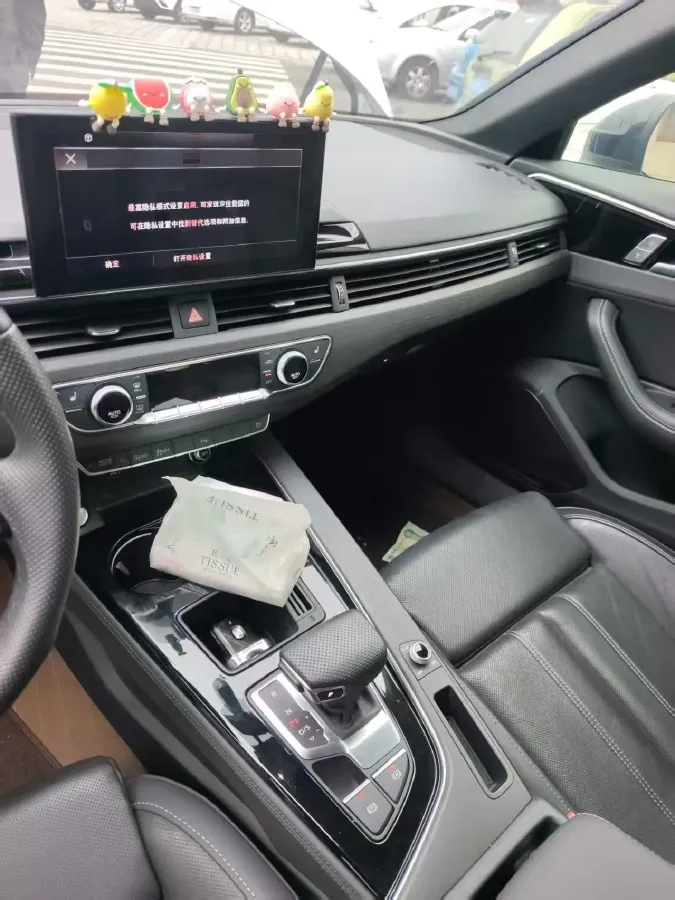 2023 Audi A4L 2.0T 190HP L4 7DCT,autocango,china used car exporter,china ev exporter,chinese used car exporter,chinese used ev exporter