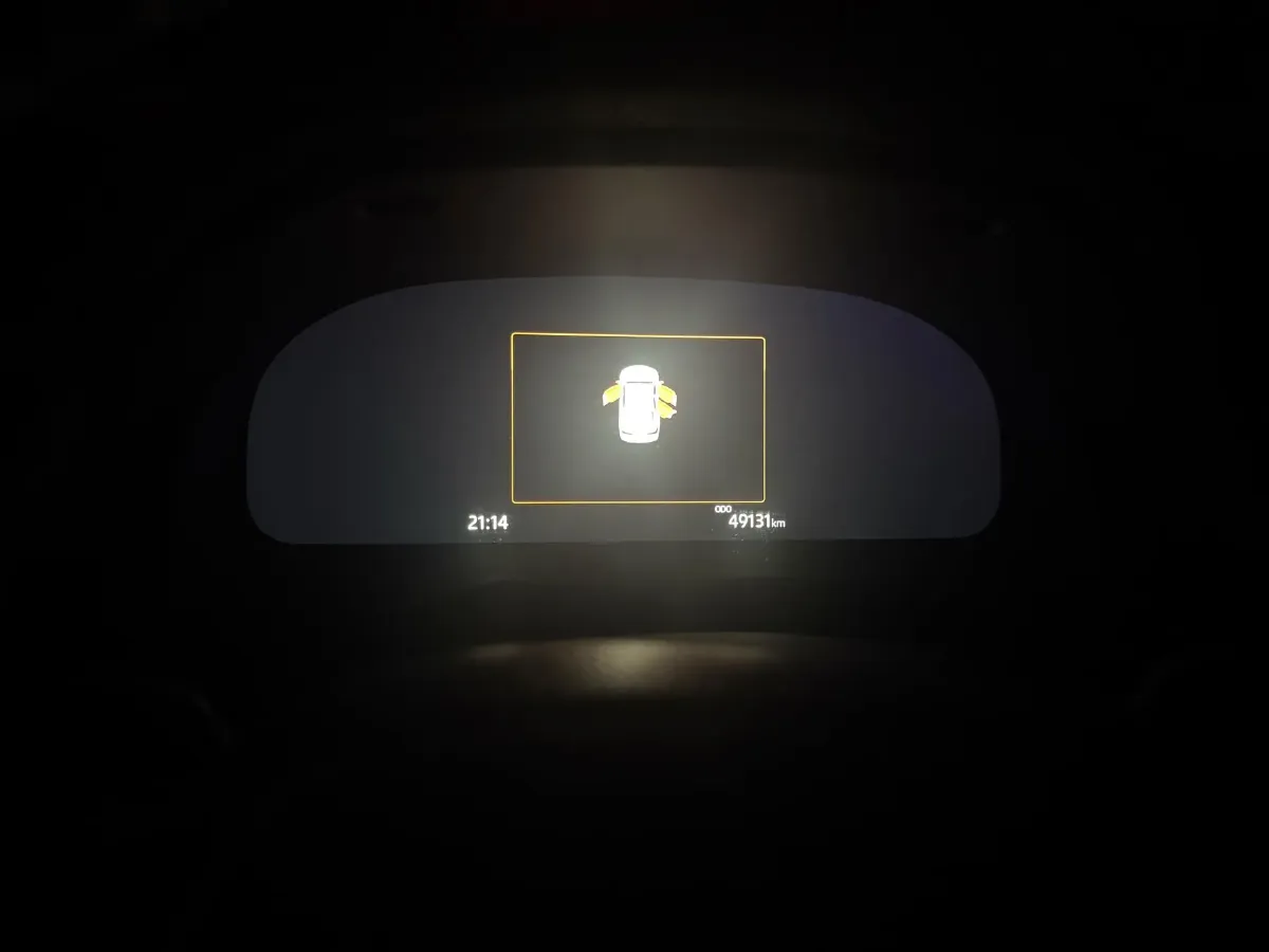 2021 Toyota Camry 2.5L 209HP L4 8AT,autocango,china used car exporter,china ev exporter,chinese used car exporter,chinese used ev exporter