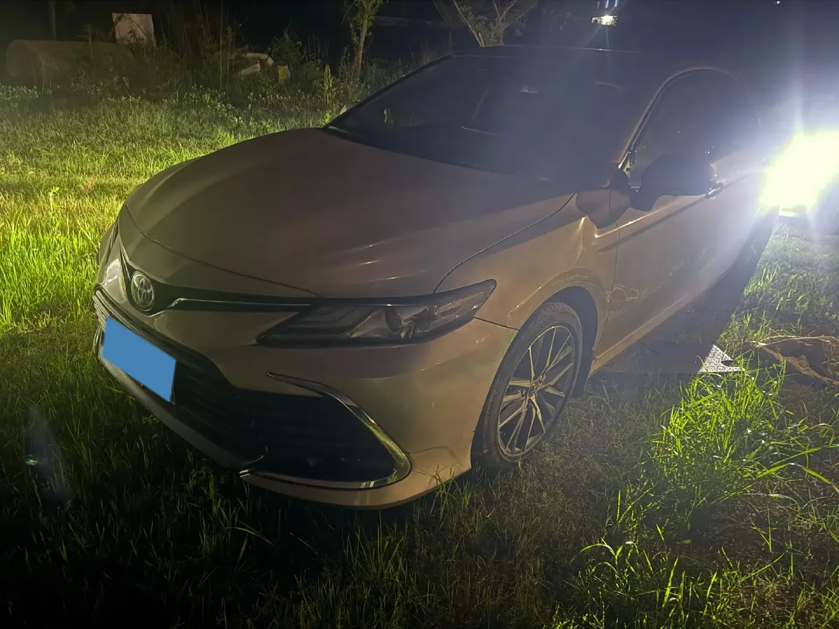 2021 Toyota Camry 2.5L 209HP L4 8AT,autocango,china used car exporter,china ev exporter,chinese used car exporter,chinese used ev exporter