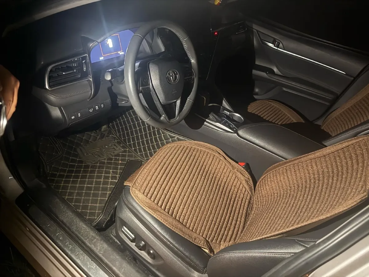 2021 Toyota Camry 2.5L 209HP L4 8AT,autocango,china used car exporter,china ev exporter,chinese used car exporter,chinese used ev exporter