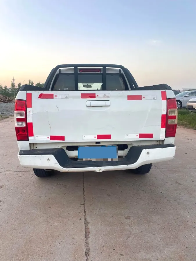 2020 Isuzu Jim 2.5T 150HP L4 6MT,autocango,china used car exporter,china ev exporter,chinese used car exporter,chinese used ev exporter