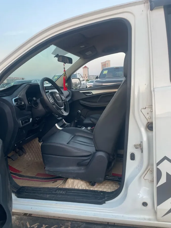 2020 Isuzu Jim 2.5T 150HP L4 6MT,autocango,china used car exporter,china ev exporter,chinese used car exporter,chinese used ev exporter
